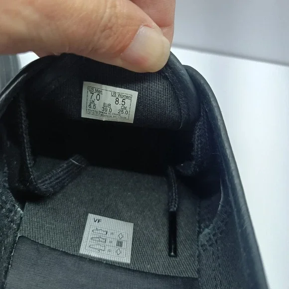 VANS Embellished Sneakers Shoes US Men's 7 Women's 8.5, NO Charms - Picture 6 of 8